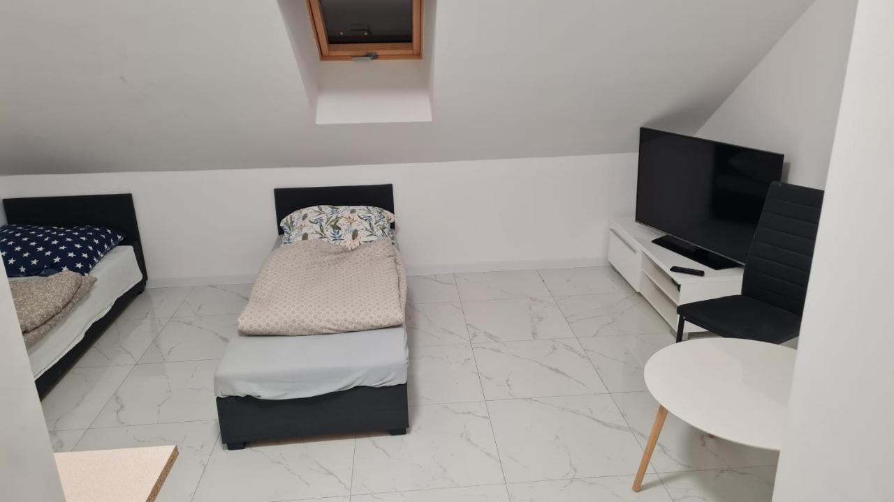 Апартаменти Rmf Naworol 10,,,, Wjazd Od Nr 6 Щецин Екстер'єр фото